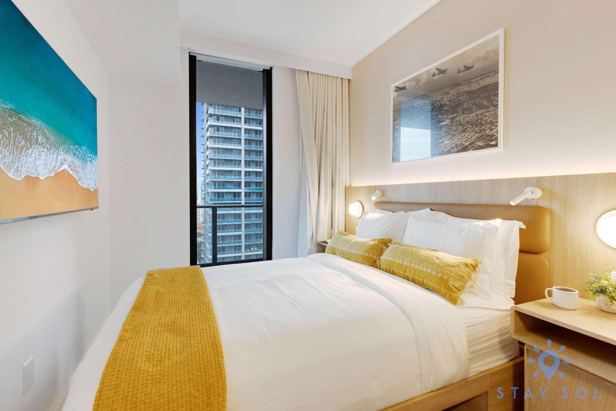 Stylish 2br With Pool & Balcony Miami